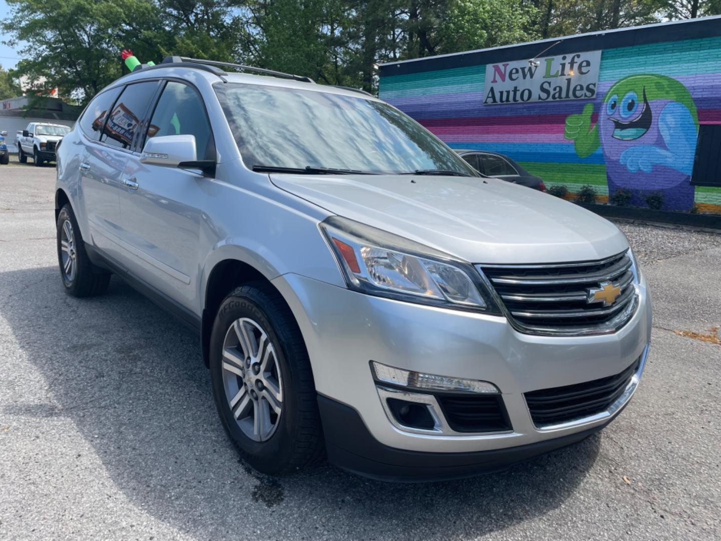 2017 SILVER /GRAY Chevrolet Traverse (1GNKRHKD8HJ) , located at 5103 Dorchester Rd., Charleston, SC, 29418-5607, (843) 767-1122, 36.245171, -115.228050 - Clean and Spacious Interior with Bose Stereo CD/AUX/Sat/Bluetooth, OnStar, Power Everything (windows, locks, seat, mirrors), Heated Seats, Power Liftgate, All-weather Mats, Rear Climate Control, Middle Captain's Seats, Keyless Entry, Alloy Wheels. Local Trade-in!! 131k miles Located at New Life Aut - Photo#0